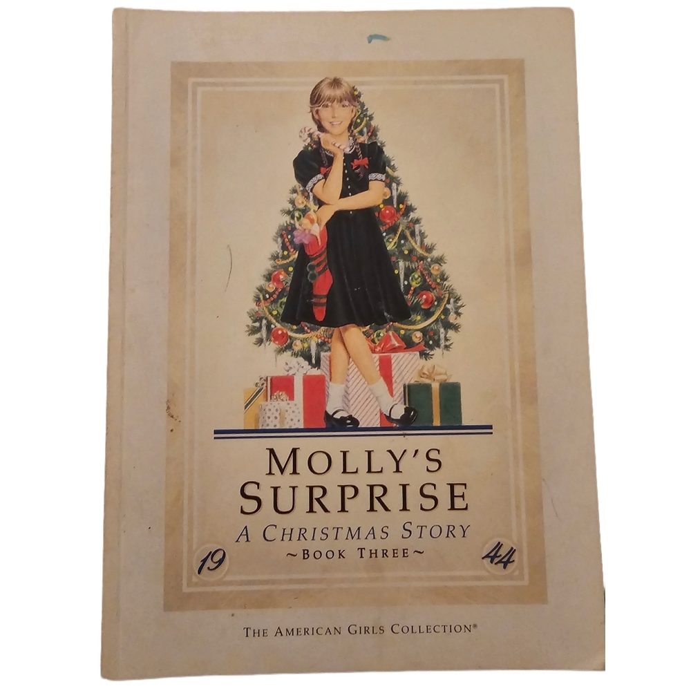 Vintage American Girl Molly Book